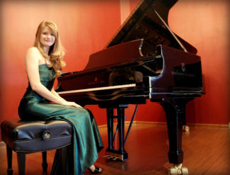 Shiloh Lange, Piano Teacher and Owner of Mobile School of Piano